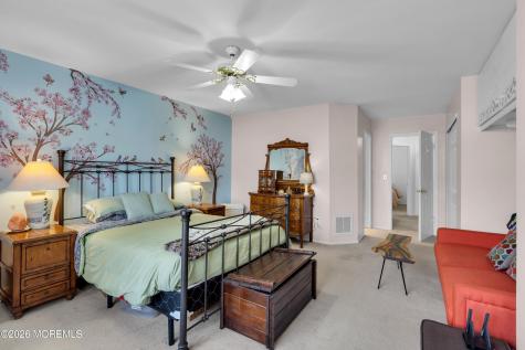 528 Petunia Lane Whiting NJ 08759