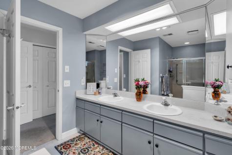 528 Petunia Lane Whiting NJ 08759
