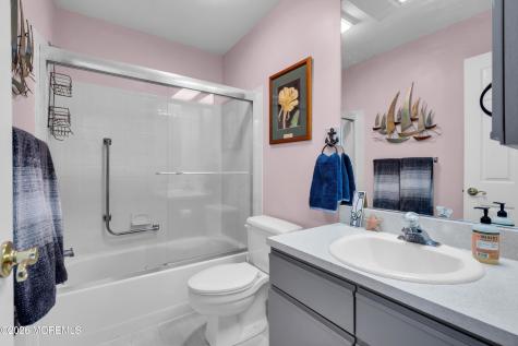528 Petunia Lane Whiting NJ 08759