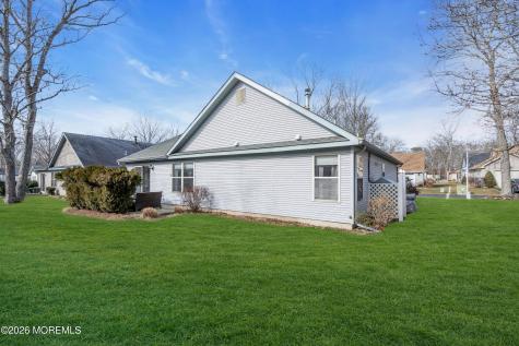528 Petunia Lane Whiting NJ 08759