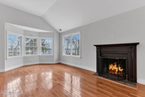 734 Navesink River Road Red Bank NJ 07701