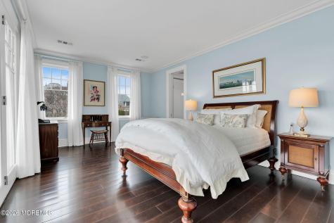 734 Navesink River Road Red Bank NJ 07701