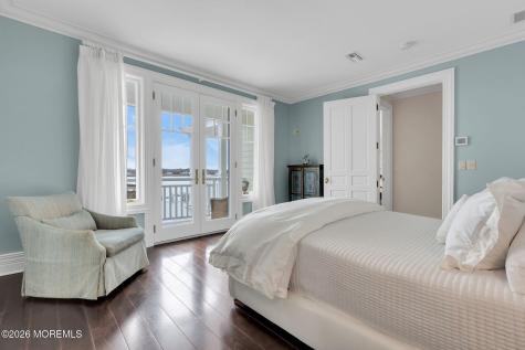 734 Navesink River Road Red Bank NJ 07701