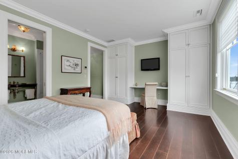 734 Navesink River Road Red Bank NJ 07701