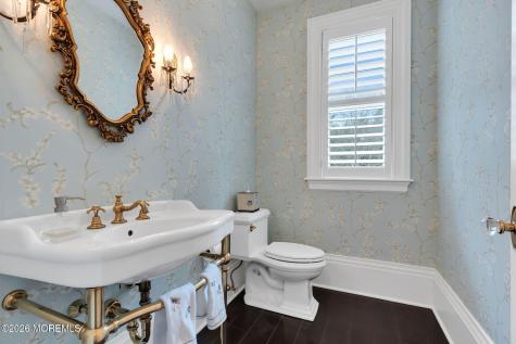 734 Navesink River Road Red Bank NJ 07701