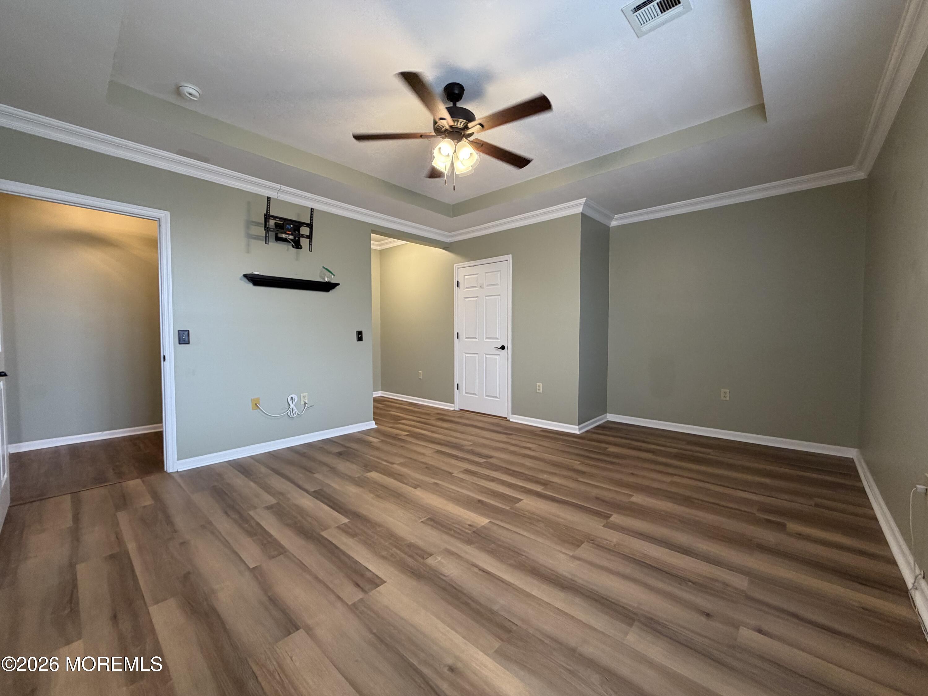 319 Regency Place Woodbridge NJ 07095