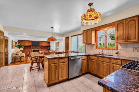 2003 Finderne Street Oakhurst NJ 07755