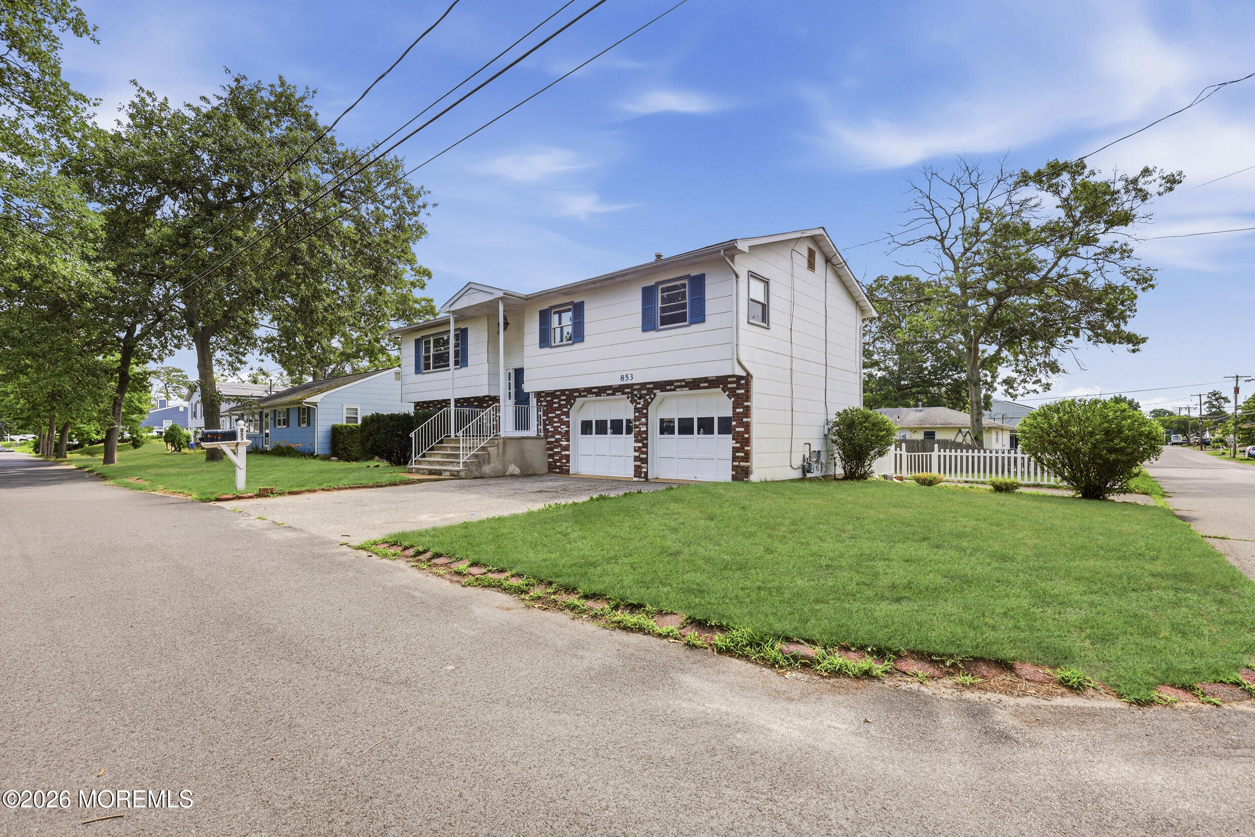 853 Neptune Avenue Beachwood NJ 08722