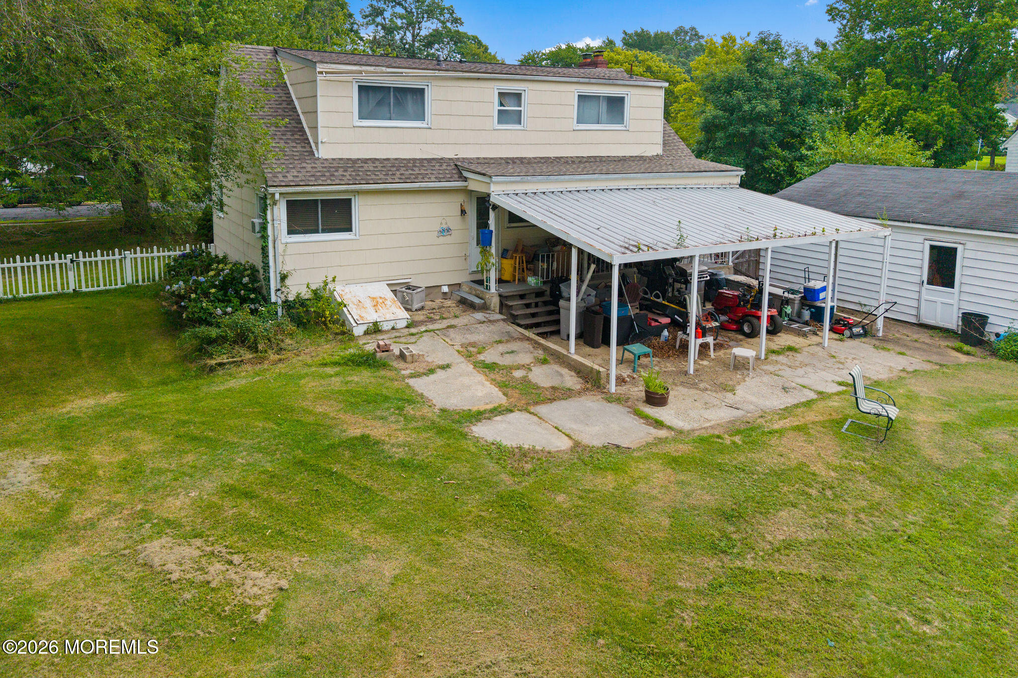 752 Park Avenue Belford NJ 07718