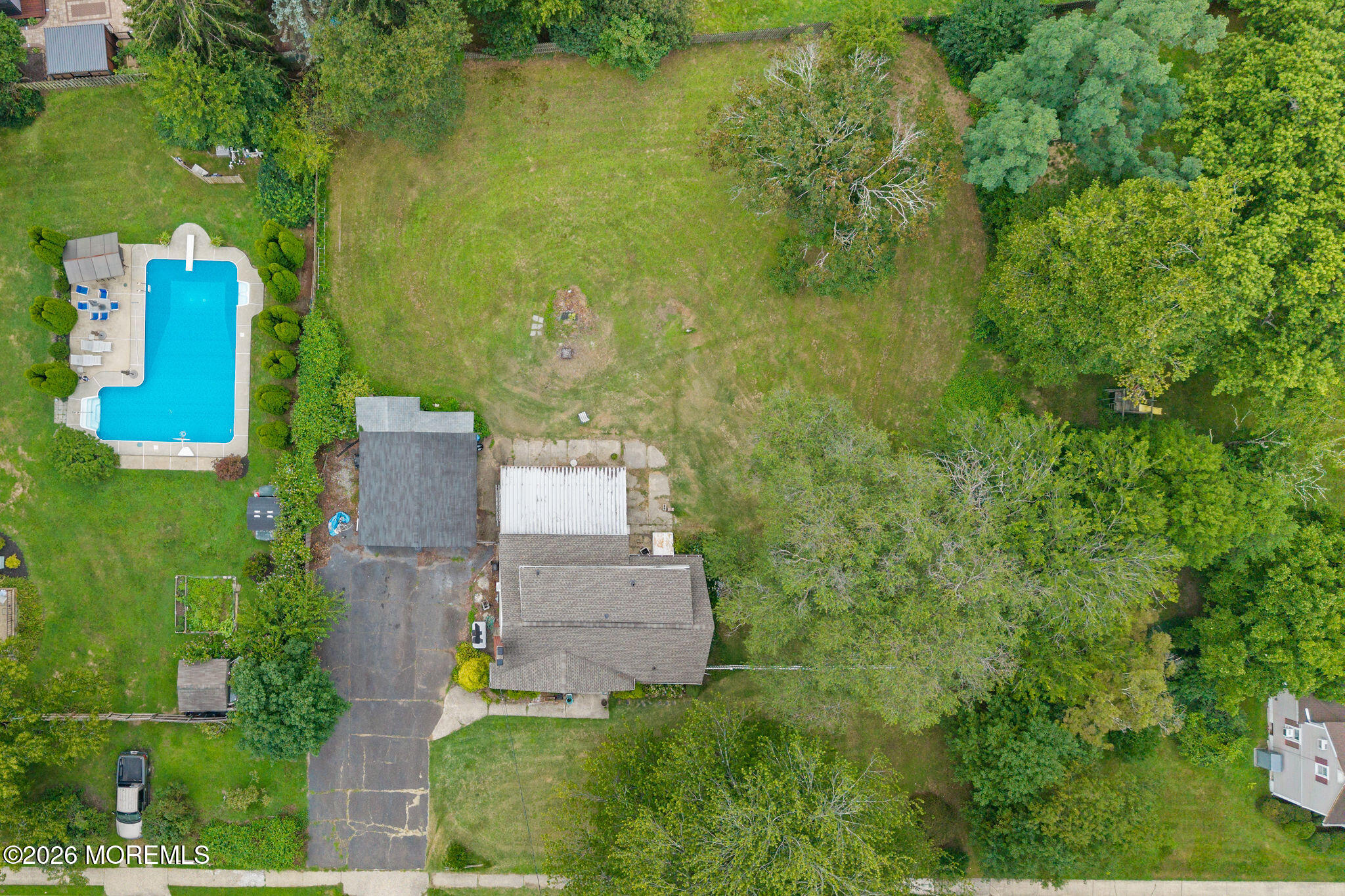 752 Park Avenue Belford NJ 07718