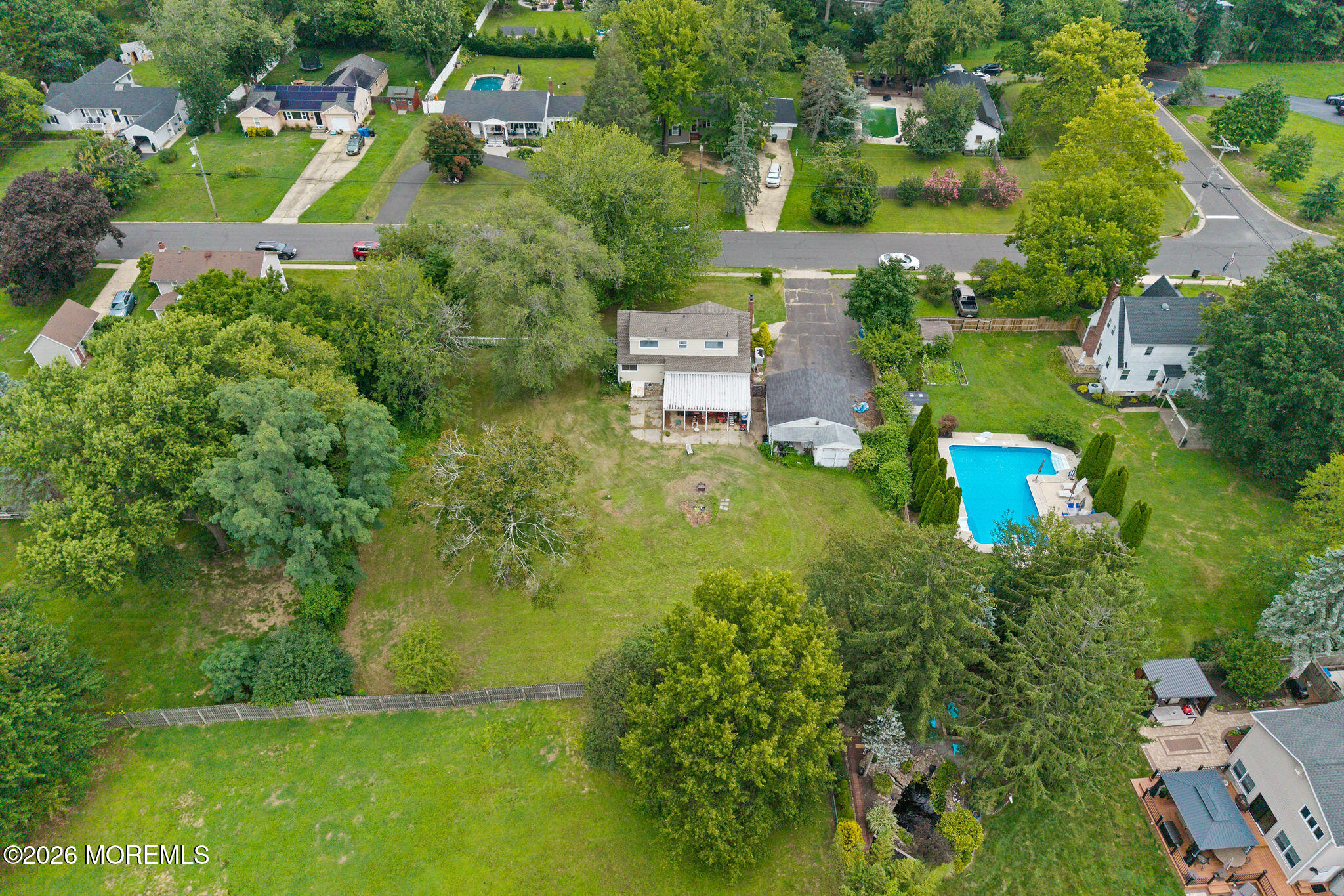 752 Park Avenue Belford NJ 07718