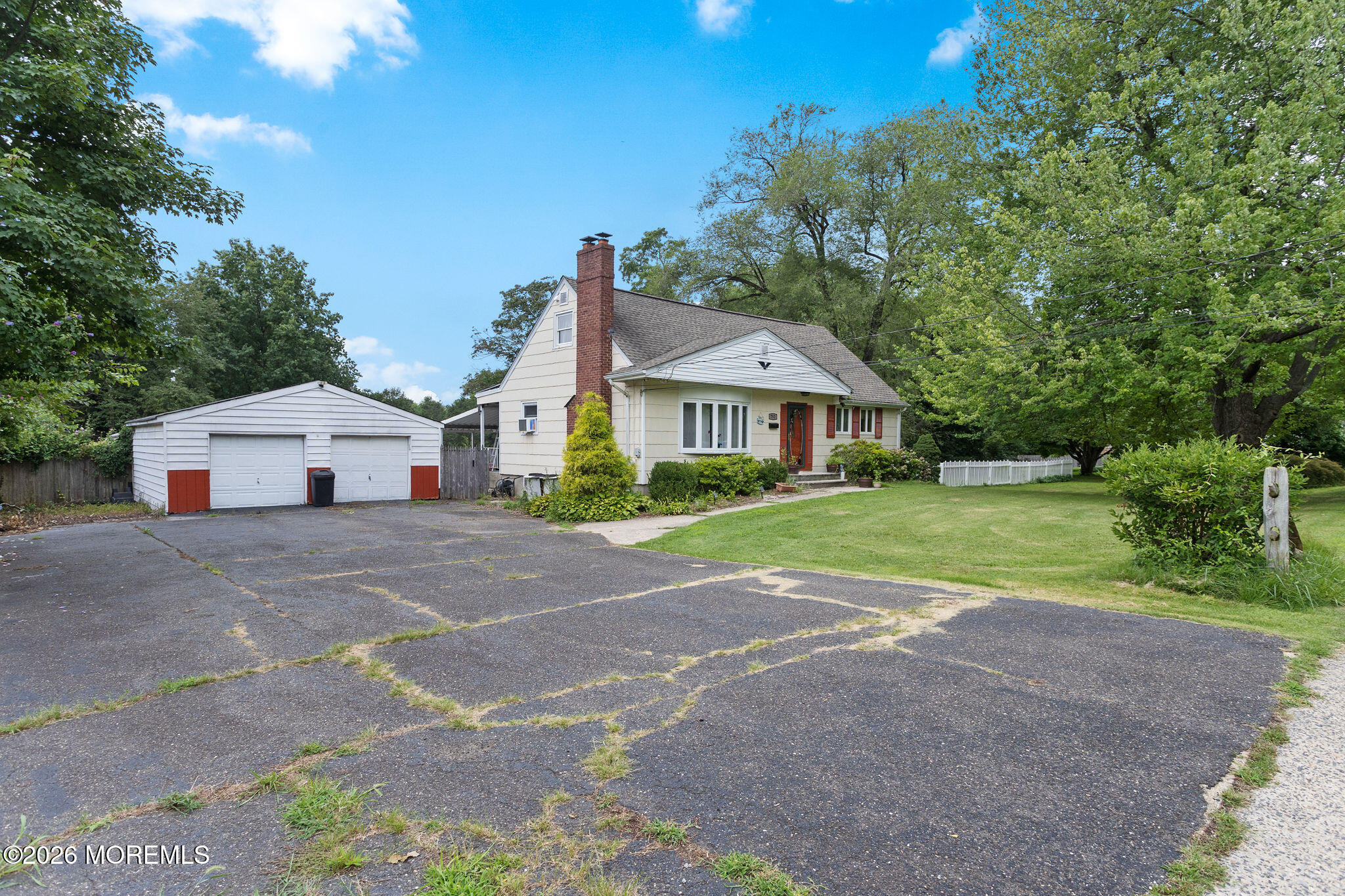 752 Park Avenue Belford NJ 07718