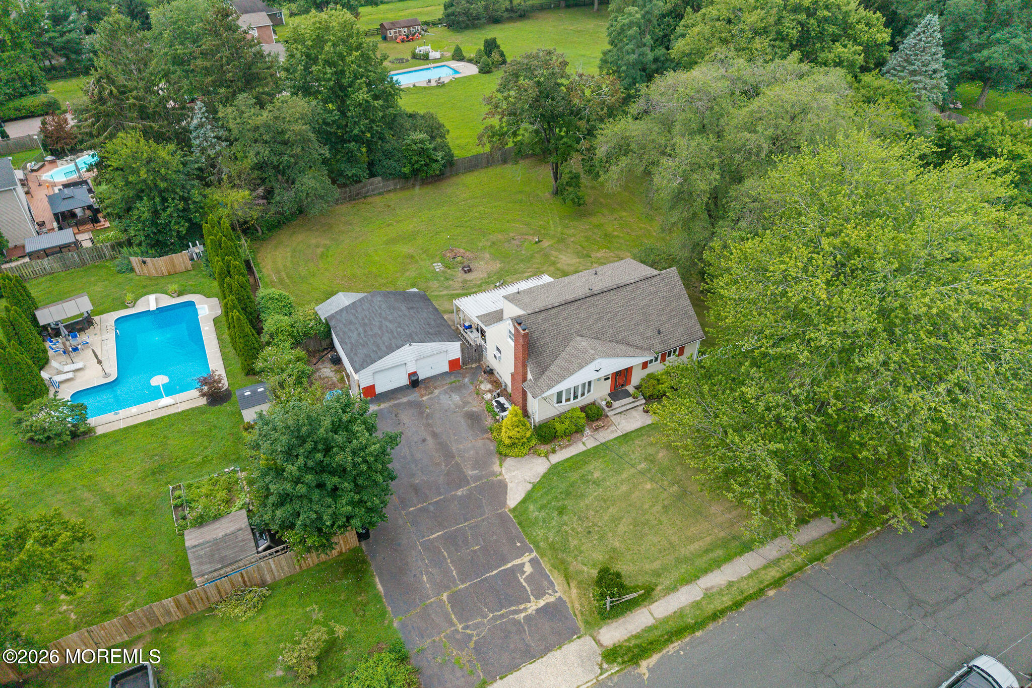 752 Park Avenue Belford NJ 07718