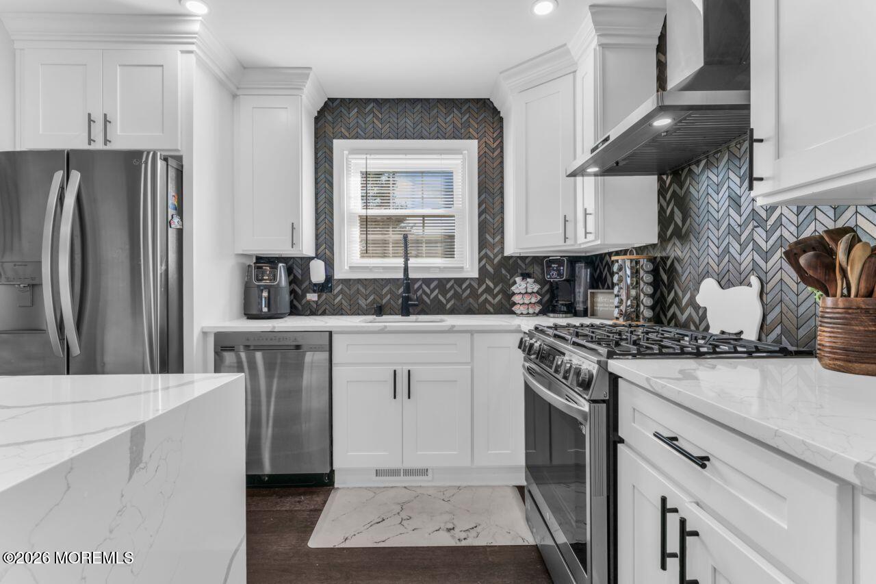 62 Wind Jammer Court Bayville NJ 08721