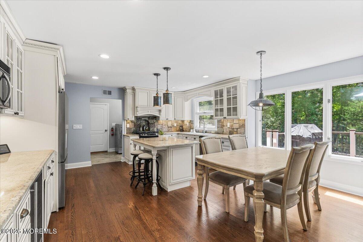 16 Sherwood Court Holmdel NJ 07733