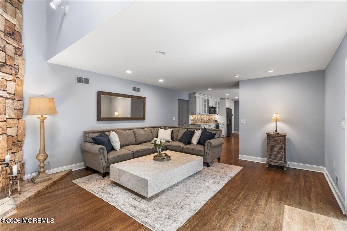 16 Sherwood Court Holmdel NJ 07733