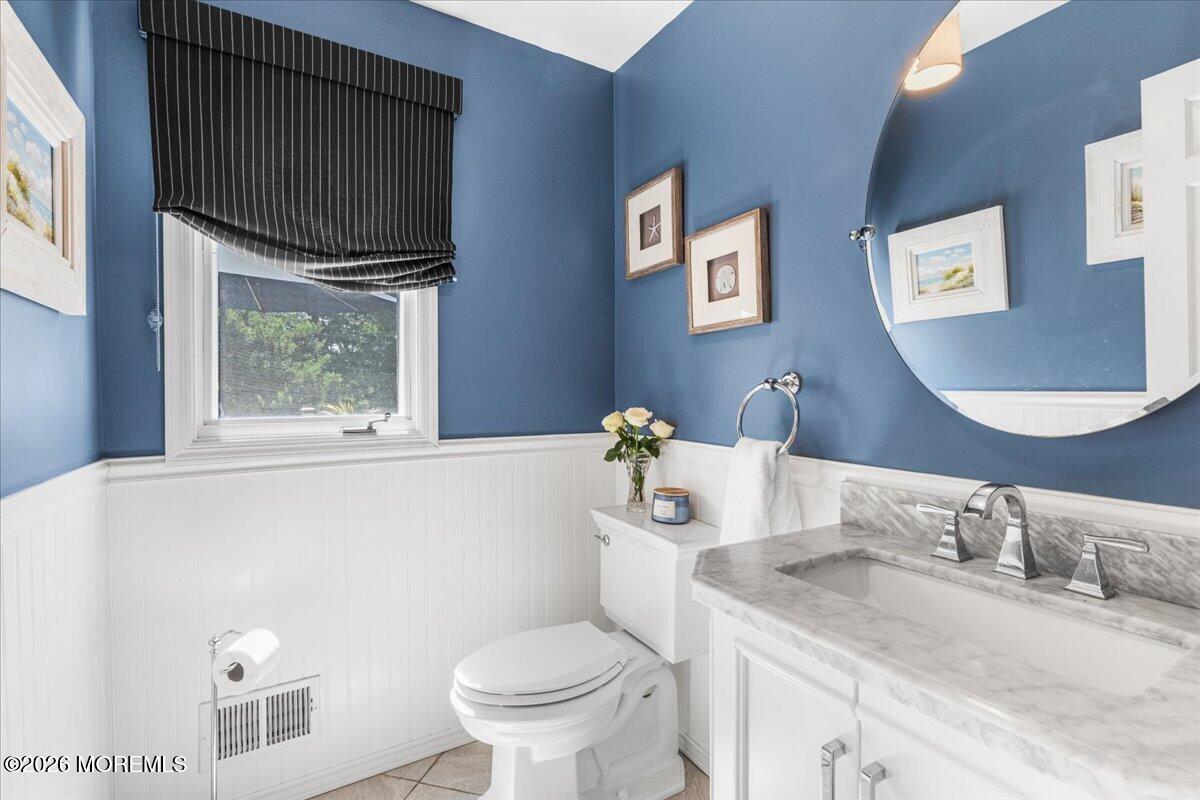 16 Sherwood Court Holmdel NJ 07733