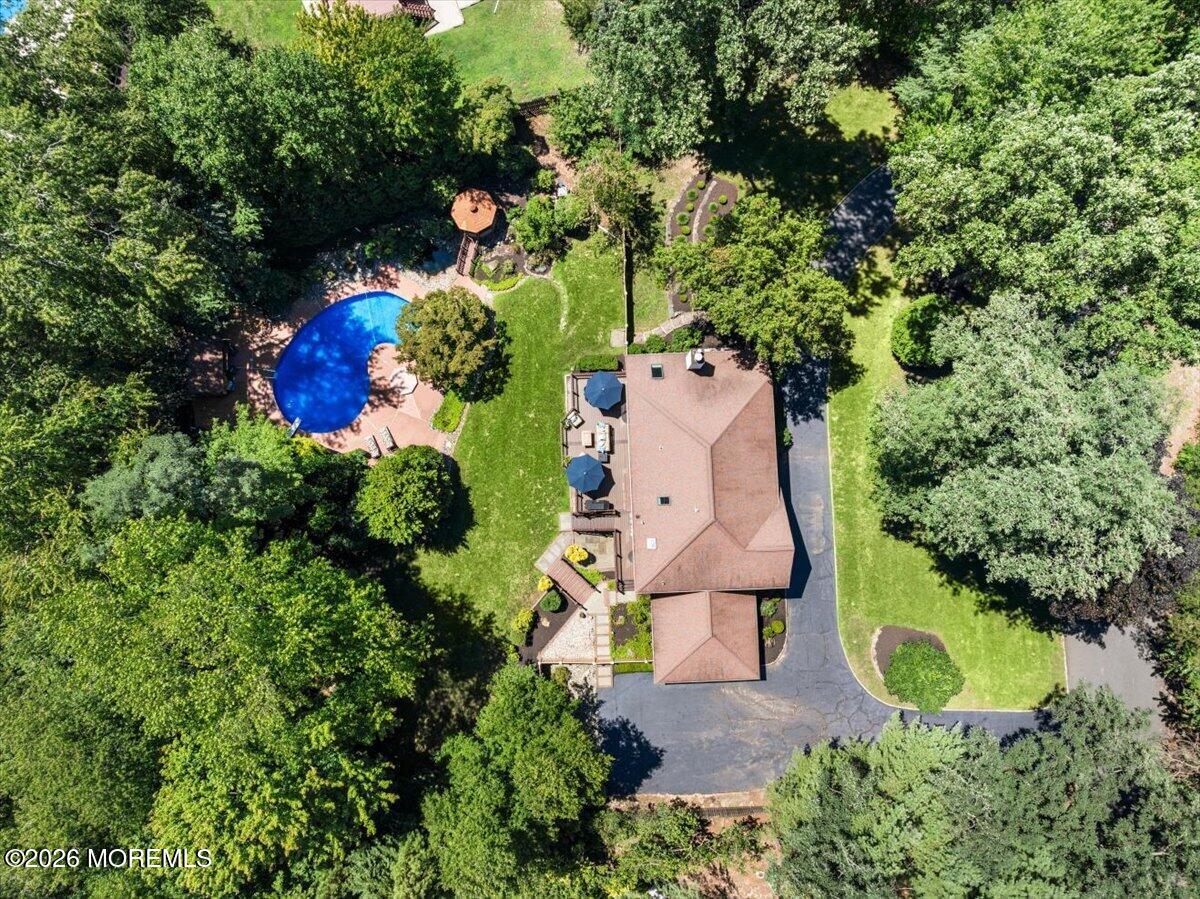 16 Sherwood Court Holmdel NJ 07733