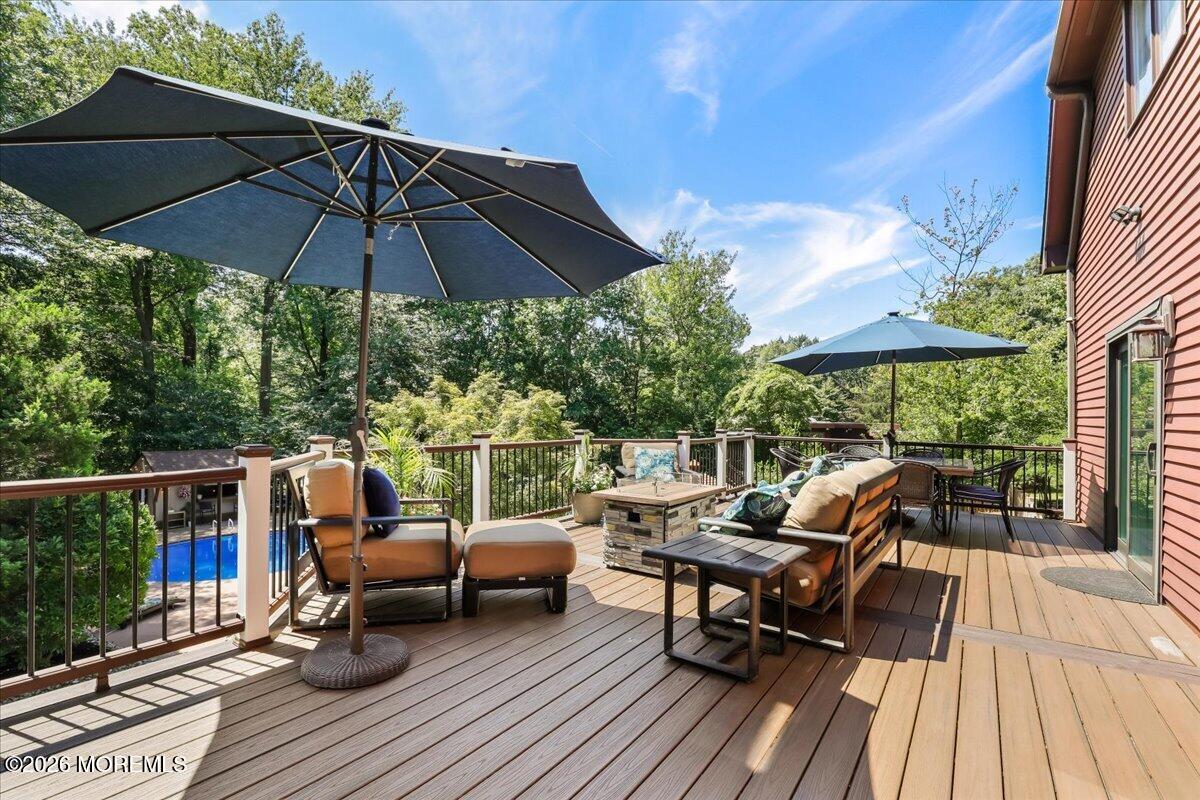 16 Sherwood Court Holmdel NJ 07733