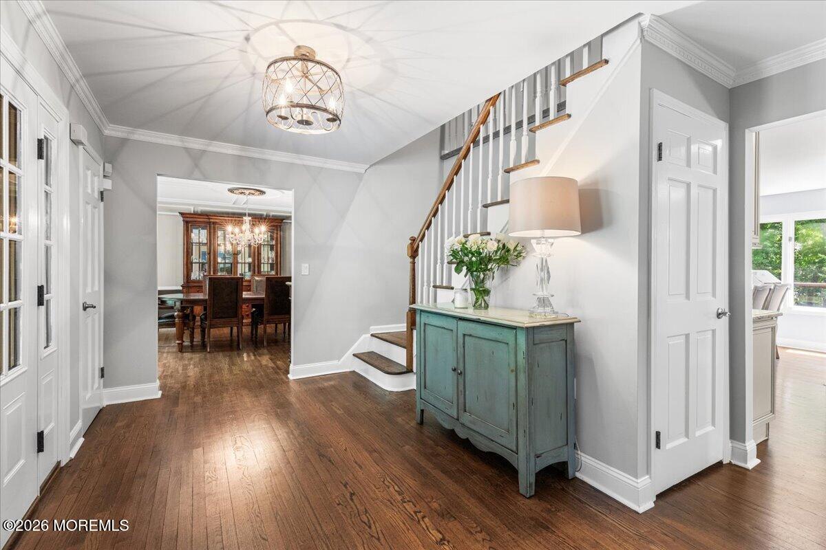 16 Sherwood Court Holmdel NJ 07733