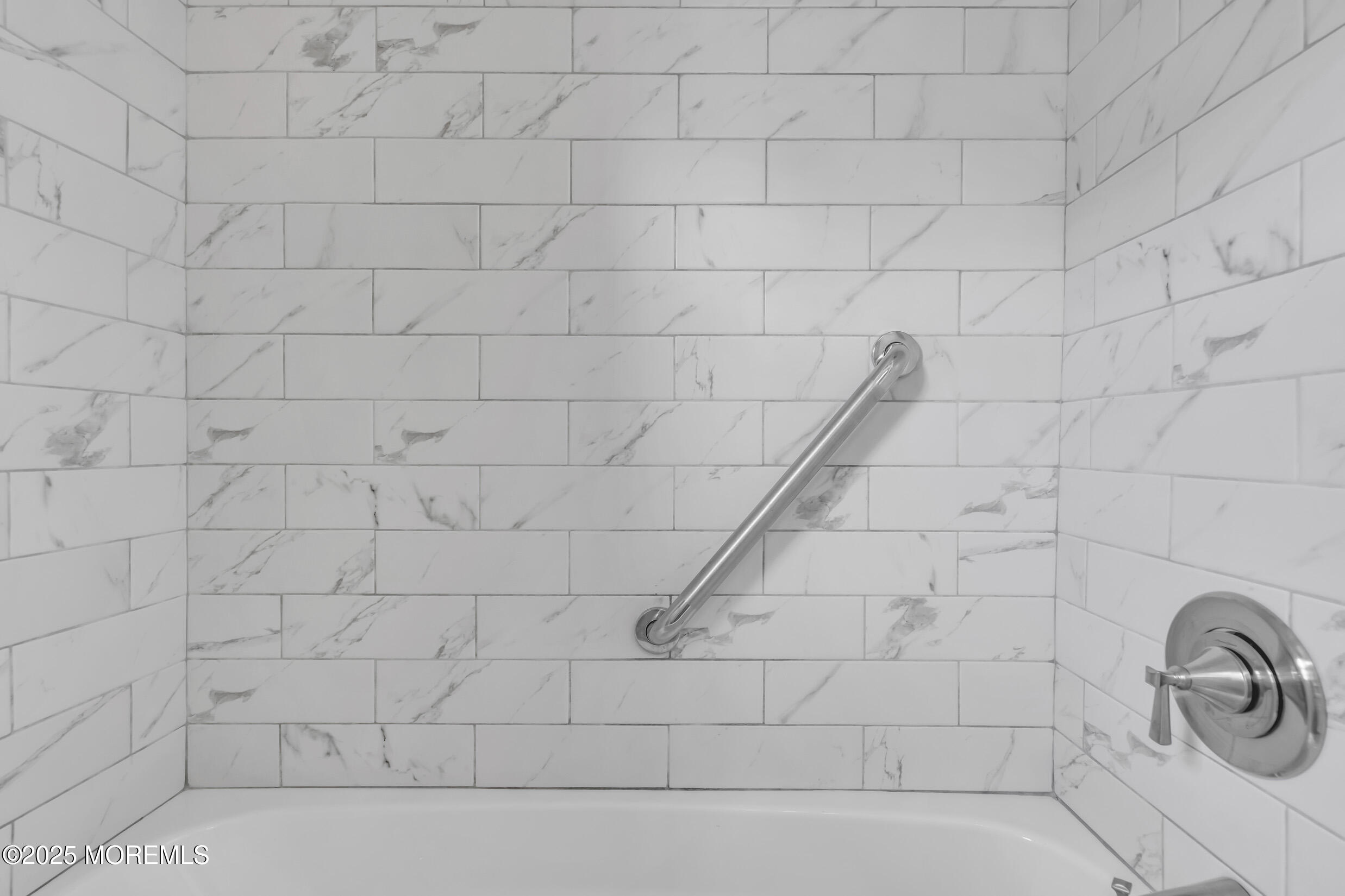 16 Goyave Street Toms River NJ 08757