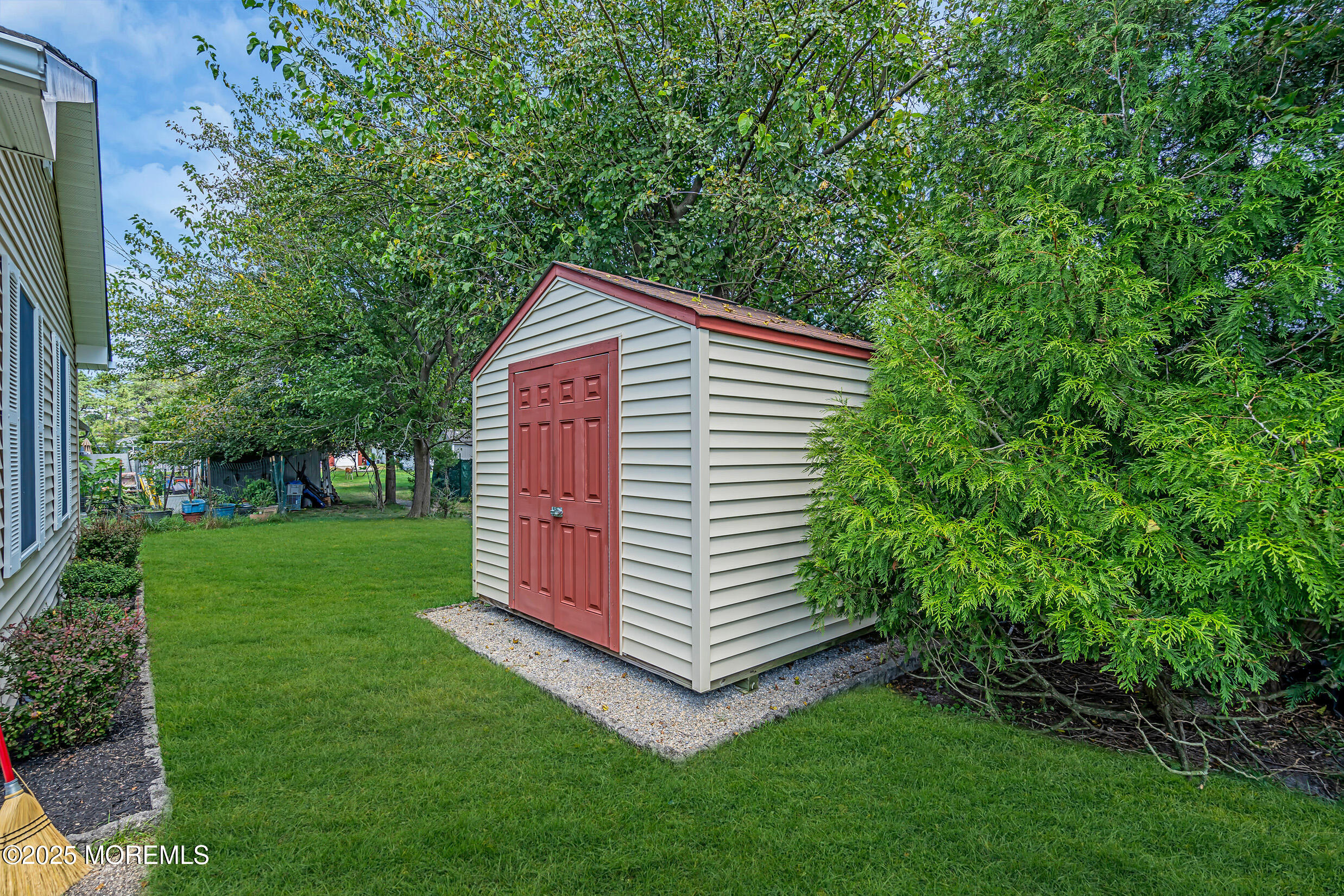 16 Goyave Street Toms River NJ 08757