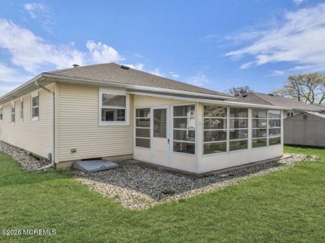 324 Saint Thomas Drive Toms River NJ 08757
