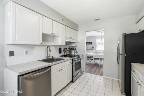 51 Westport Drive Whiting NJ 08759