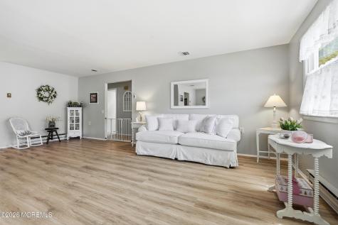 51 Westport Drive Whiting NJ 08759