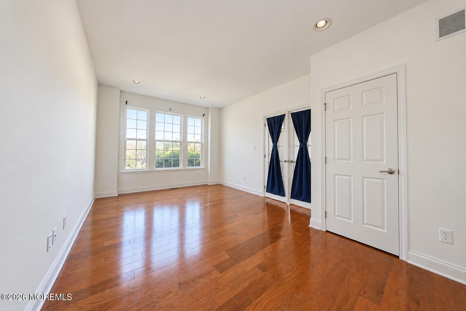 2649 Medina Street Vineland NJ 08361