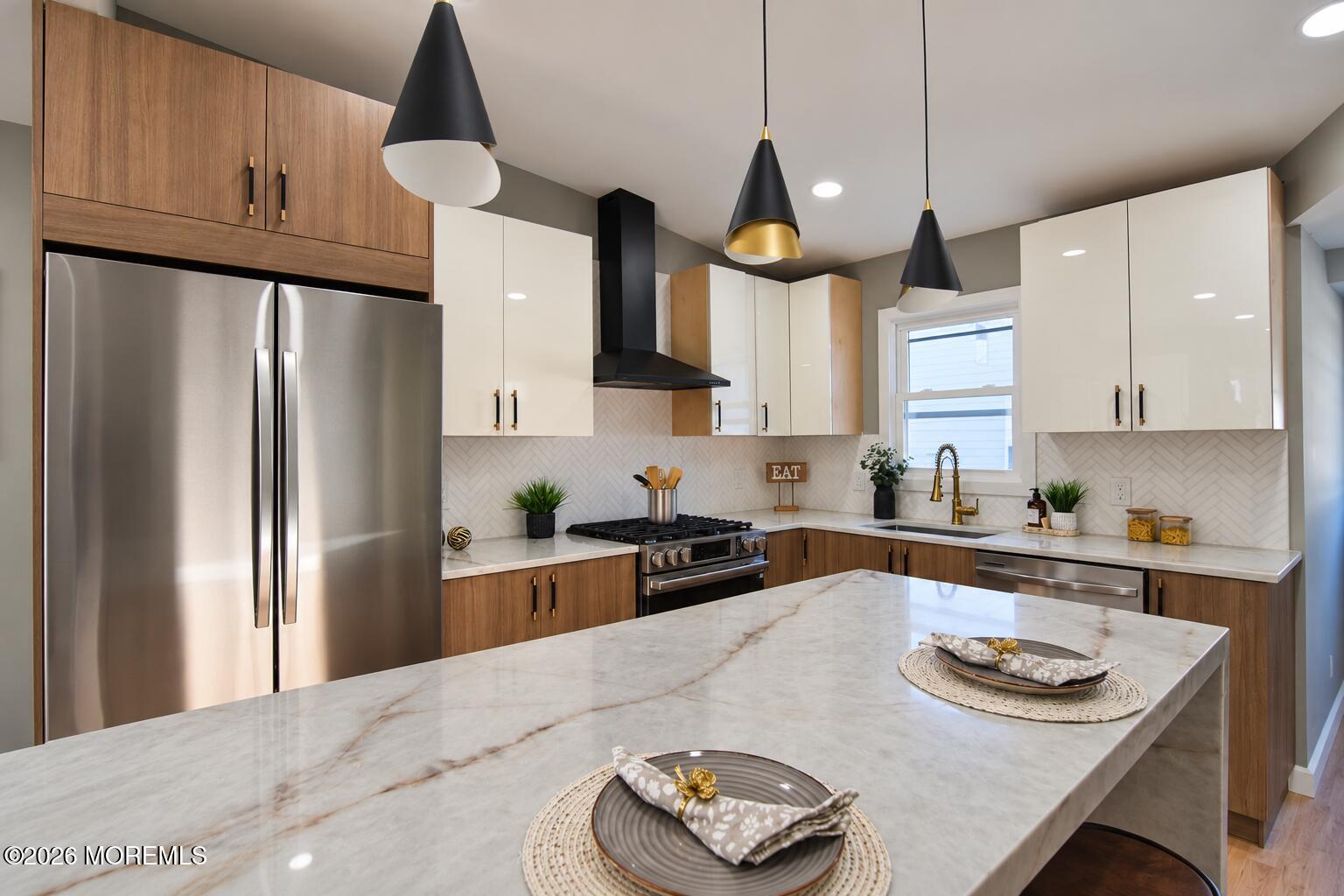59 Walling Avenue Belford NJ 07718