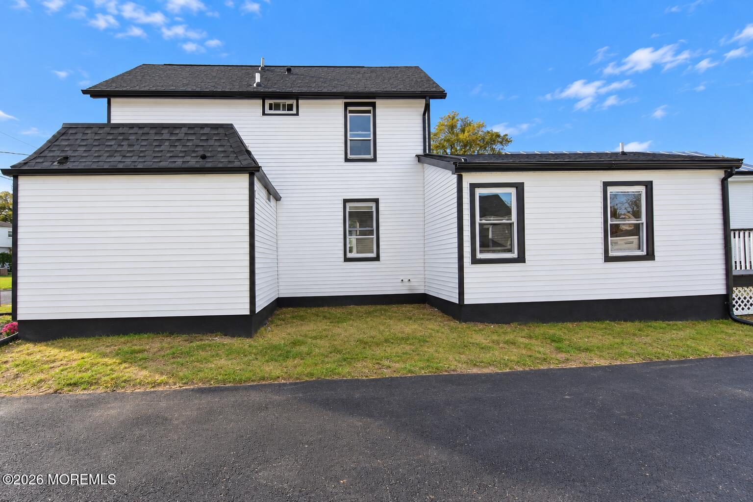 59 Walling Avenue Belford NJ 07718