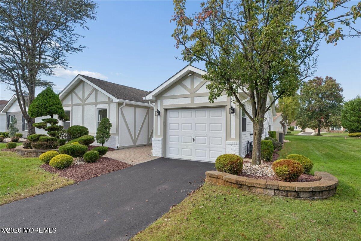 25 Hansom Lane Marlboro NJ 07746