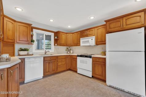 117 Idolstone Lane Matawan NJ 07747