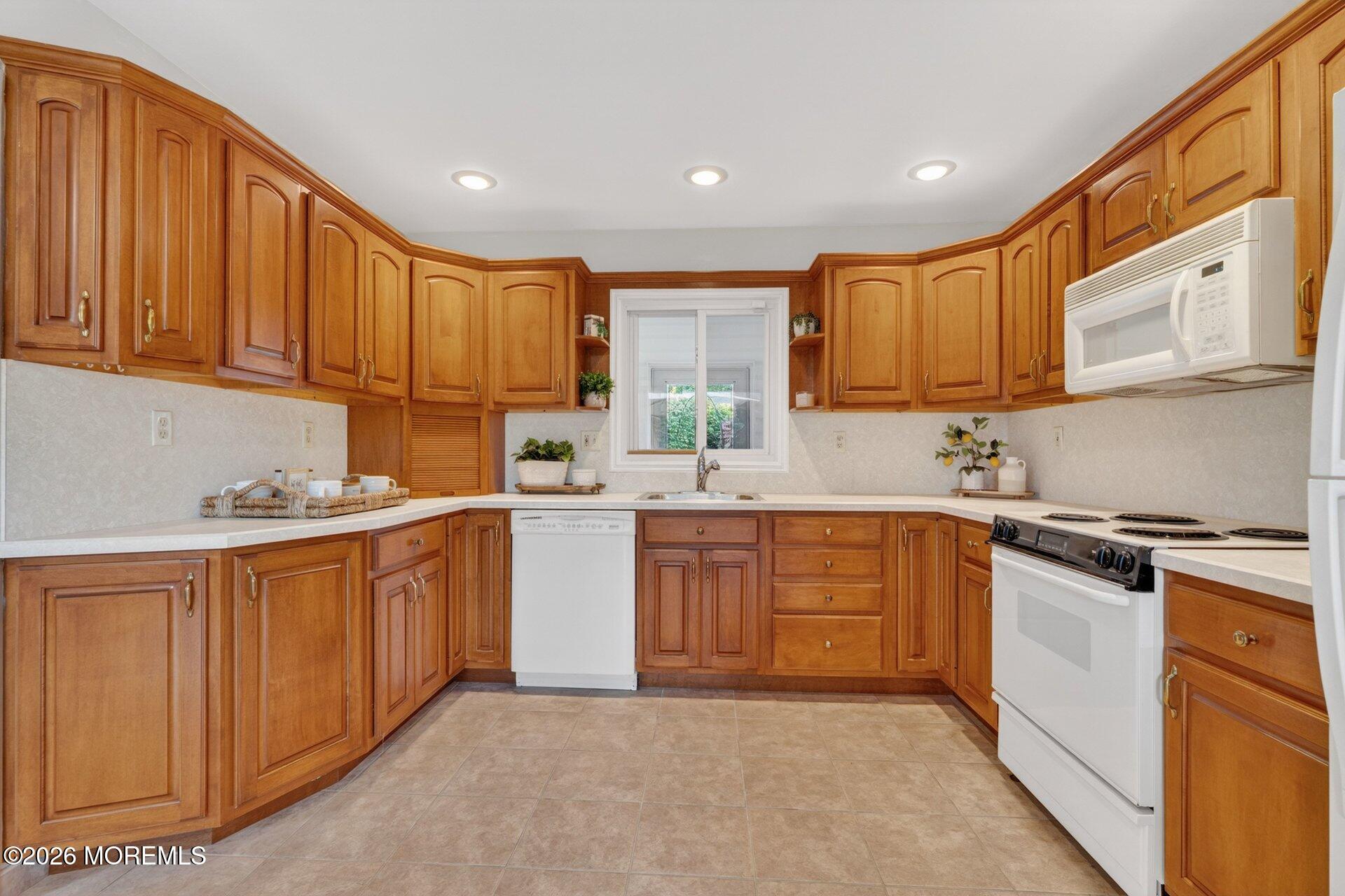 117 Idolstone Lane Matawan NJ 07747