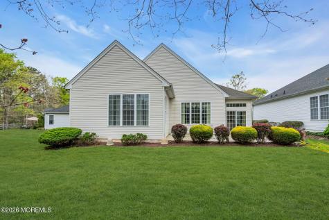 15 Cog Hill Court Jackson NJ 08527