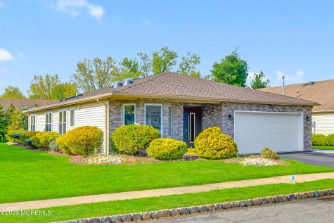 11 Hansom Lane Marlboro NJ 07726