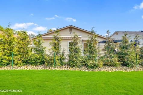 11 Hansom Lane Marlboro NJ 07726