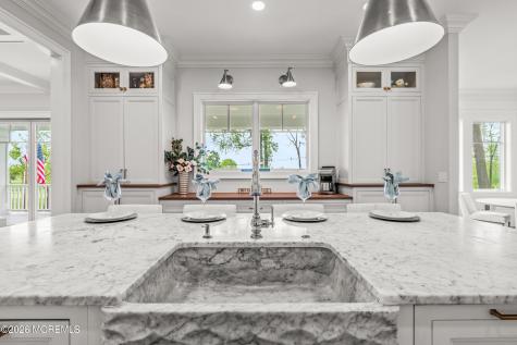 11 Beacon Hill Road Atlantic Highlands NJ 07716