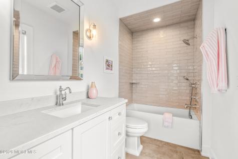 11 Beacon Hill Road Atlantic Highlands NJ 07716