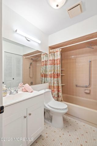 154 Cross Slope Court Manalapan NJ 07726