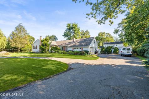 514 Deal Road Oakhurst NJ 07755