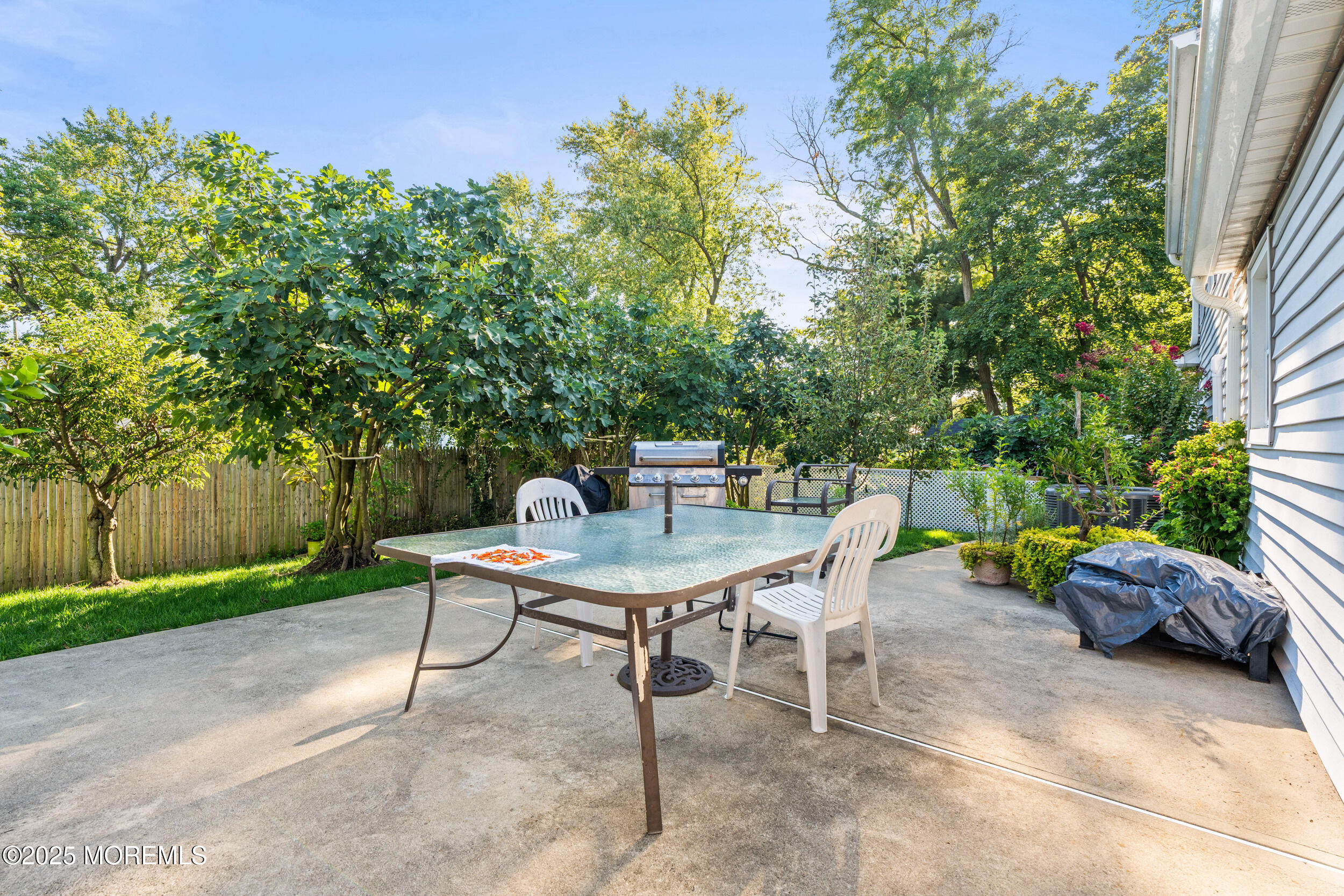 514 Deal Road Oakhurst NJ 07755