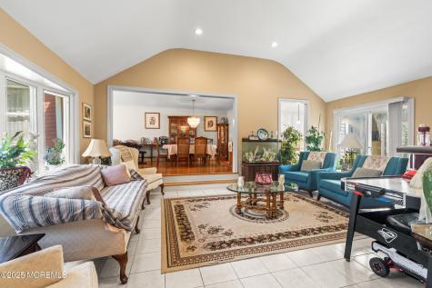 514 Deal Road Oakhurst NJ 07755