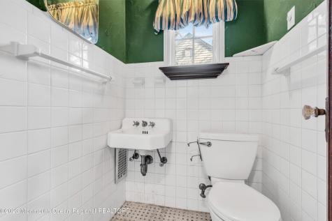 2580 Crestview Road Manasquan NJ 08736