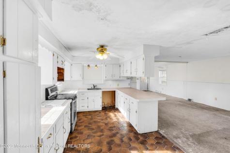 2580 Crestview Road Manasquan NJ 08736