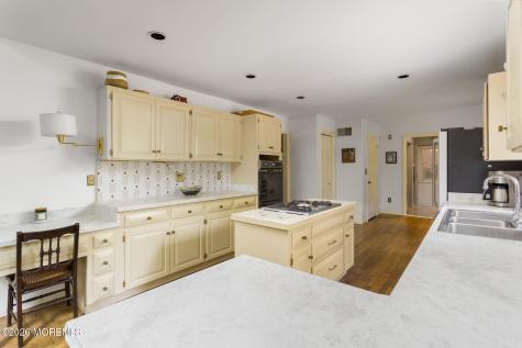 95 Holmes Mill Road Upper Freehold NJ 08501