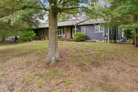 95 Holmes Mill Road Upper Freehold NJ 08501