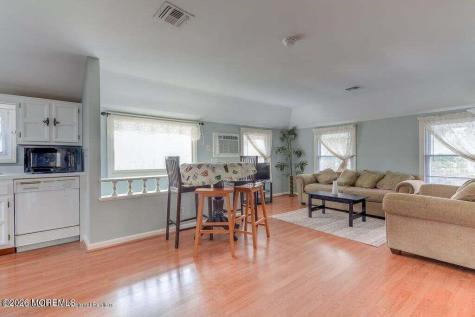 613 Beacon Boulevard Sea Girt NJ 08750