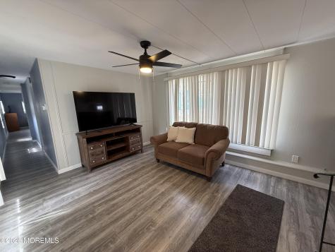 525 E Main Street Tuckerton NJ 08087